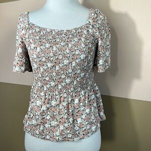 Urban Romantics Floral top size Medium